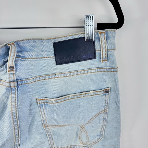 Calvin Klein Light Wash Denim Shorts - Picture 6 of 7